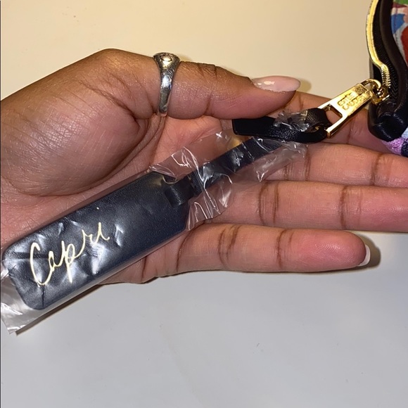 Cosmetic Bag - Picture 2 of 3